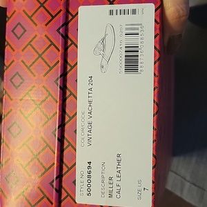 New in box Tory Burch tan sandals sz 7